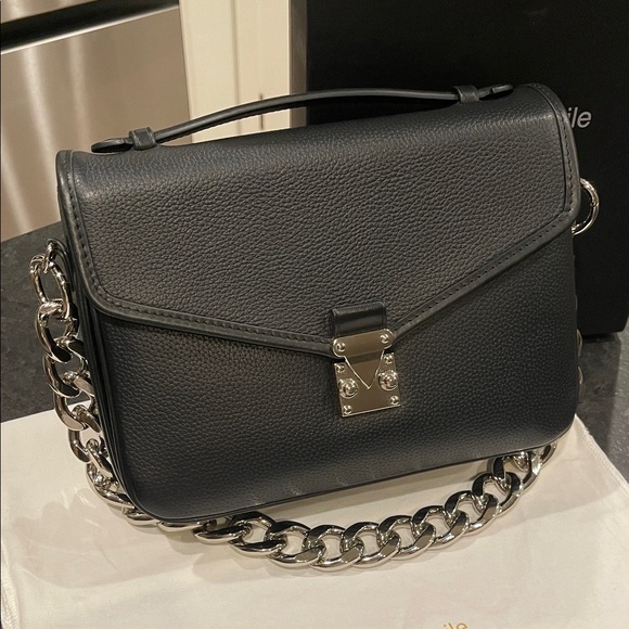 SOLD - Picture 3 of 12